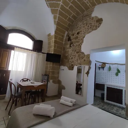 Panzió Punta Cutieri