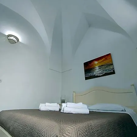 Punta Cutieri Couette-café 4*