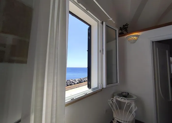 Oda ve Kahvaltı Punta Cutieri 4*