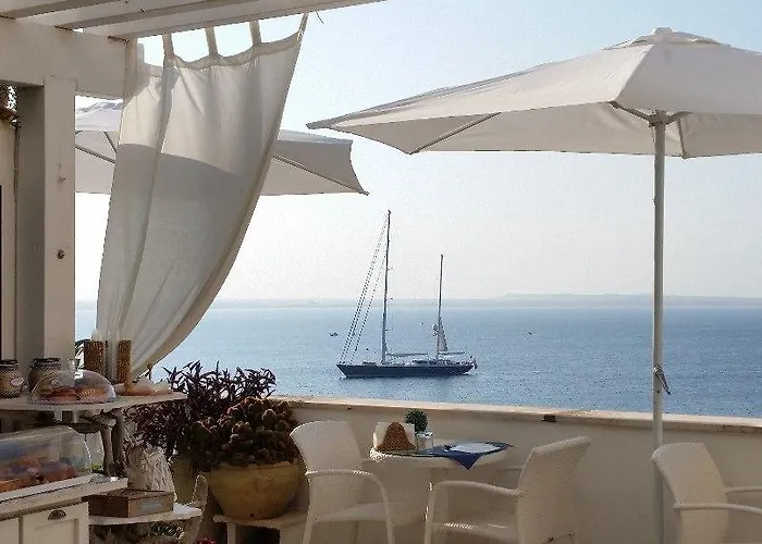 Oda ve Kahvaltı Punta Cutieri Gallipoli